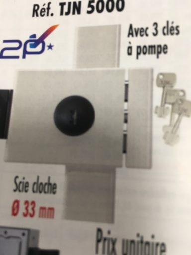 Serrure Muel 3 points A2P Système de serrure avec trois clés et scie cloche de 33 mm, référence TJN 5000.